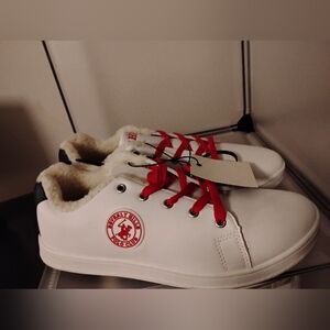 New Beverly Hills Polo Club Women White Sneakers with Red Accents Size 8